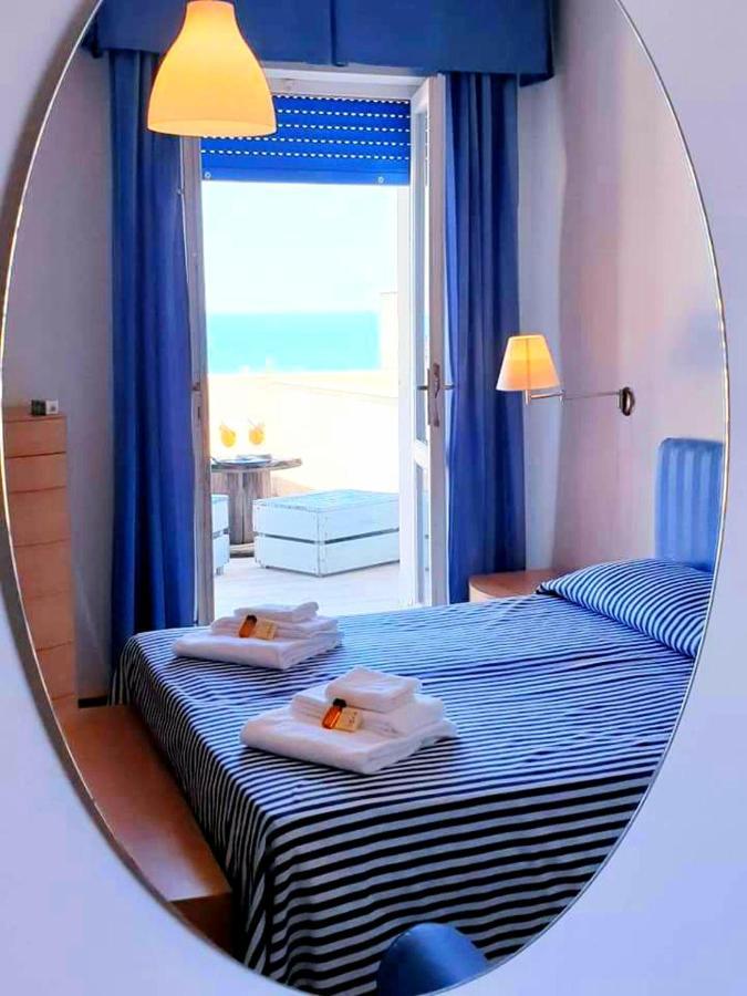 Hotel Villa Dei Gerani Розиньано Солве Экстерьер фото